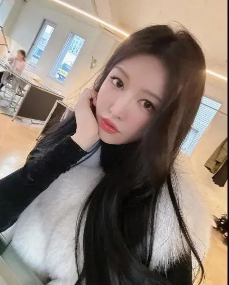韩国网红 | rosy，甜美又性感的气质女神