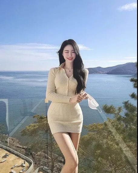 国产网红 | vin，甜美又性感的韩国空姐