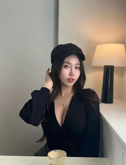 韩国网红 | hzzuu，天赋值点满的微胖女神的顶级天花板