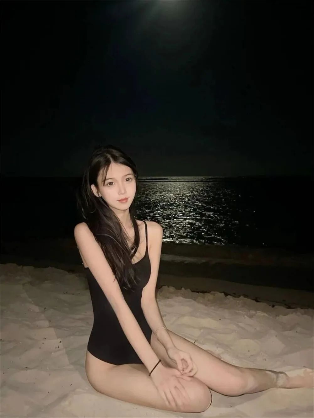 性感极品美女|性感大胸比基尼妹子