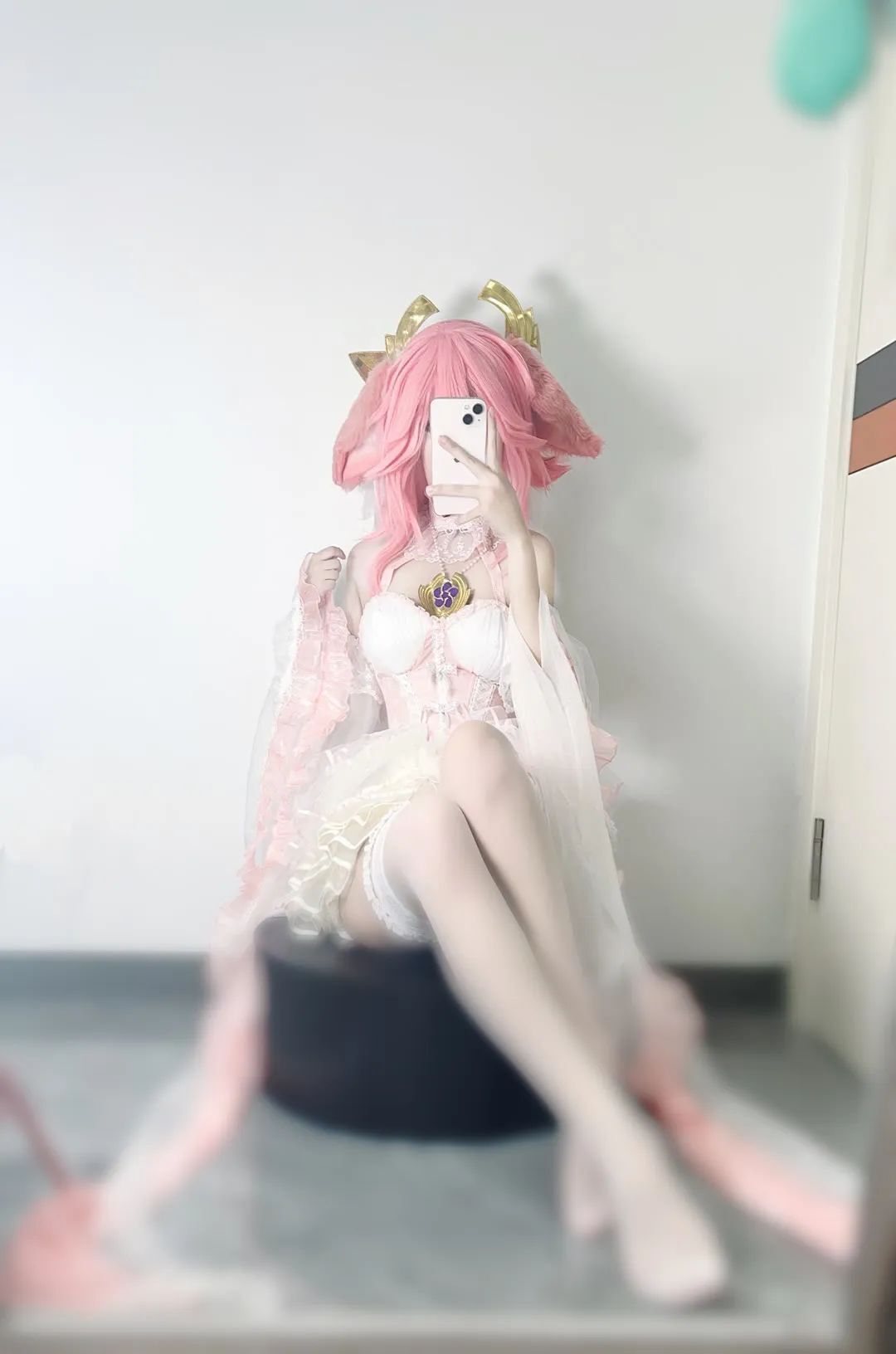 原神cos合集：花嫁神子太美了，勾勒柔软腰线与大长腿的迷人弧线！