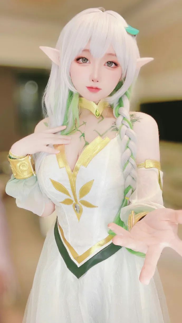 原神cos：白丝+护士，制服刻晴果然耐看！申鹤紧身衣，女仆胡桃甘雨太可爱了！