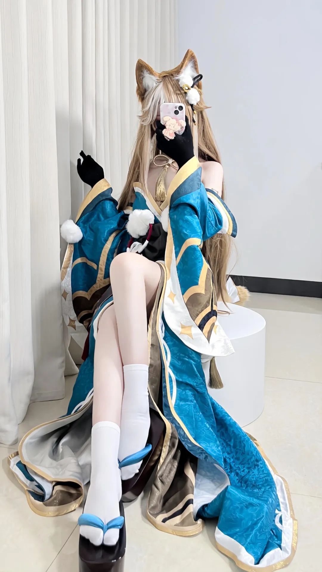 原神cos：黑丝+女仆装，双马尾莫娜巨可爱！赛车服申鹤，旗袍甘雨，紫色长裙神子！