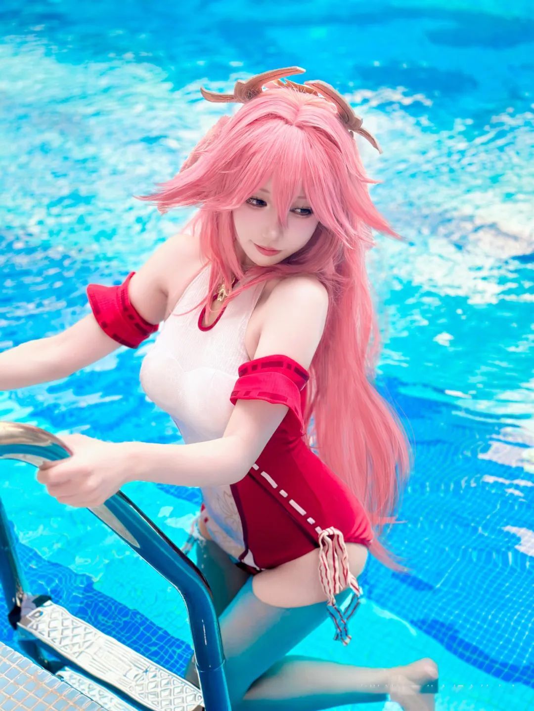 原神cos：白丝+短裤，OL制服雷神太顶了！护士装刻晴，泳装神子美爆了！