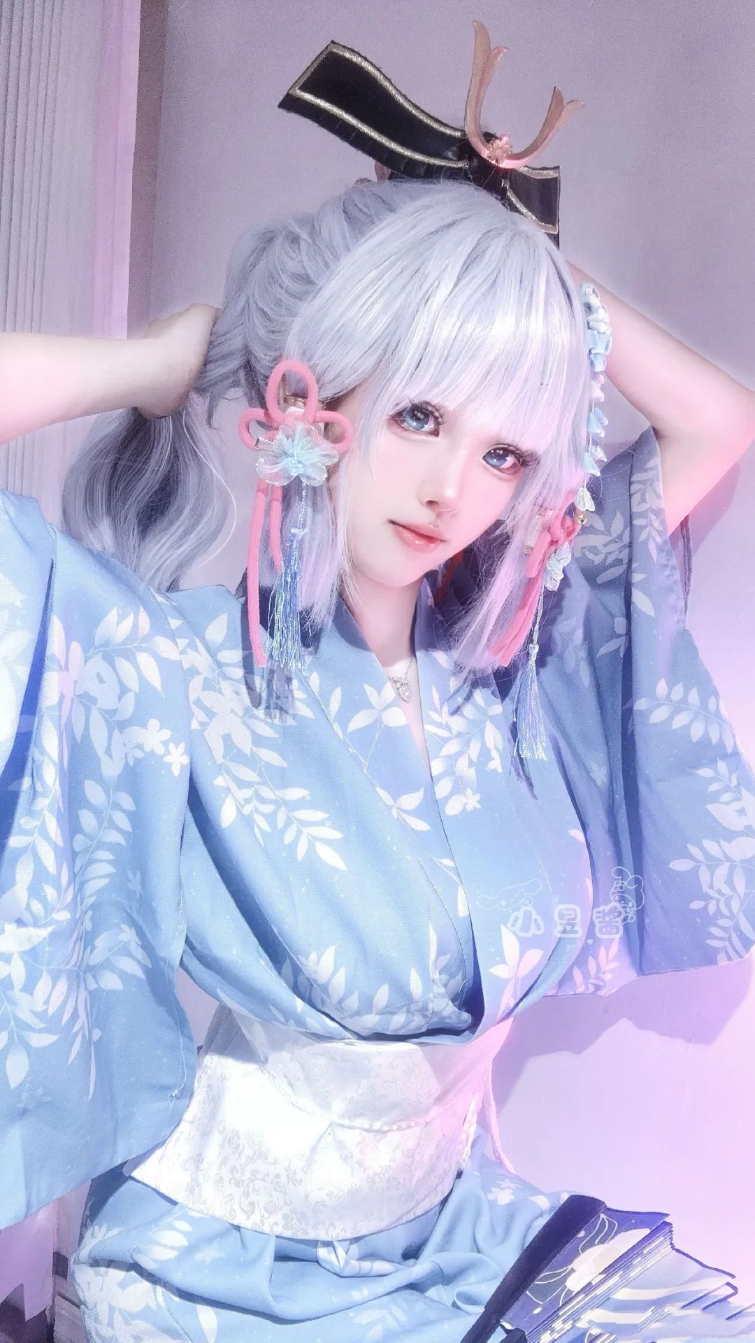 原神cos：黑丝+皮裤，甘雨让人狂喜！和服绫华，泳装刻晴，黑丝女仆水神太萌了！