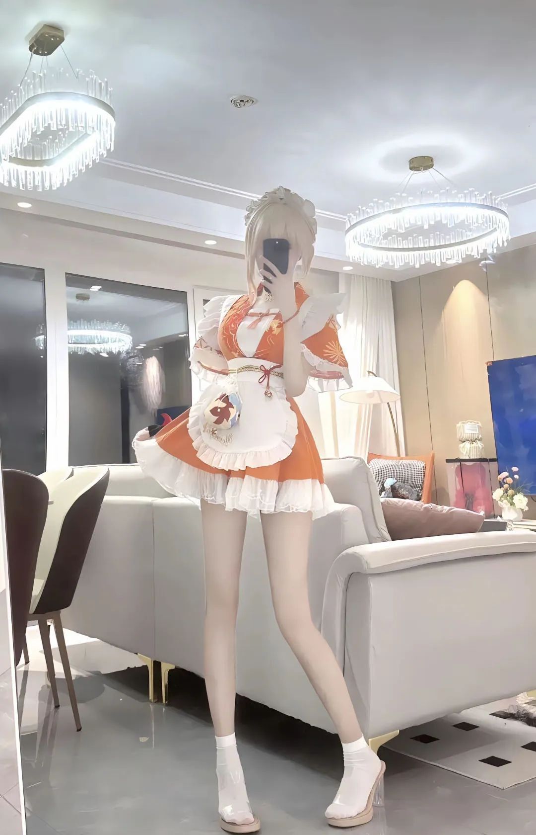 原神cos：黑丝+高跟，赛车服申鹤太顶了！白丝泳装刻晴，兔女郎甘雨绫华让玩家狂喜！
