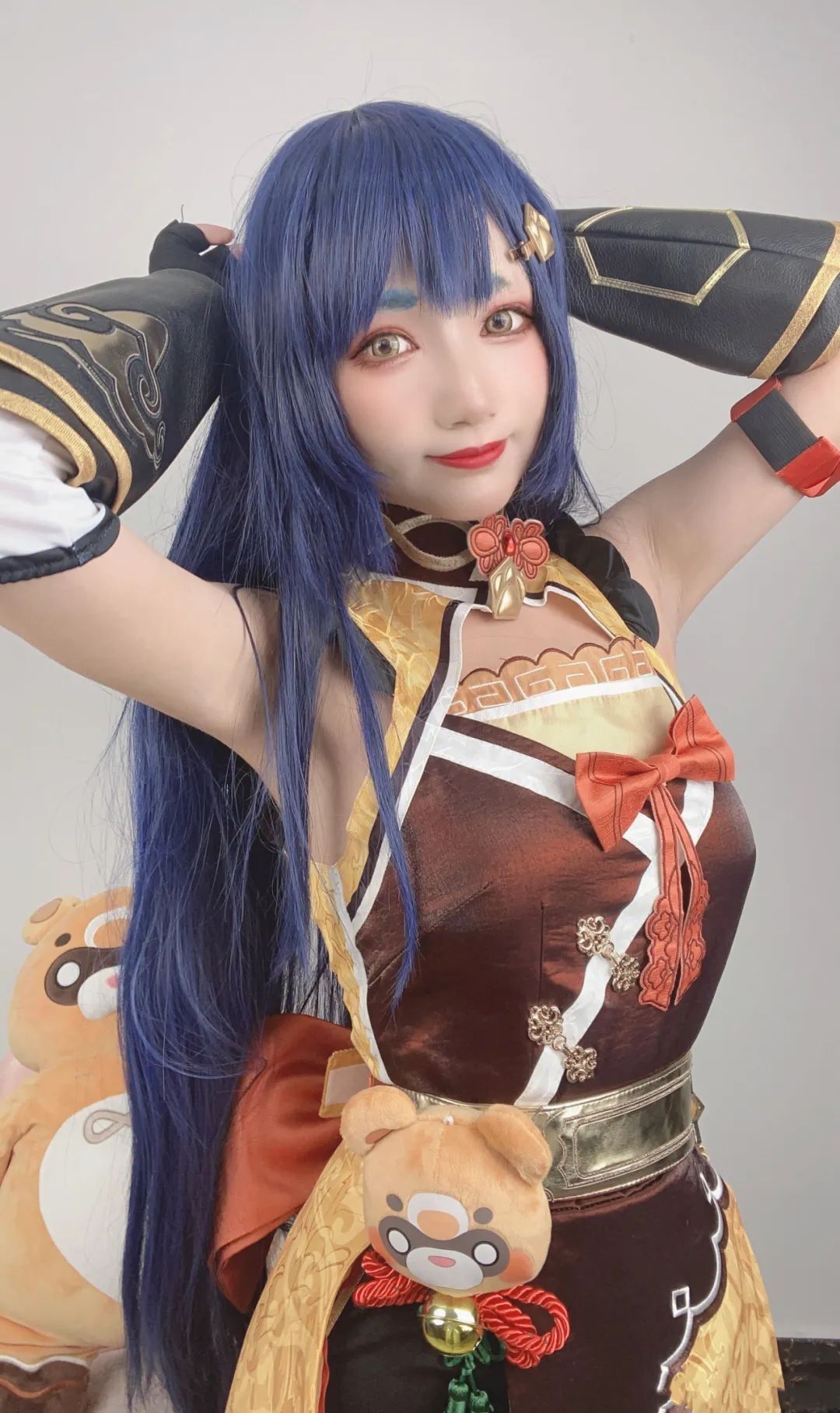 原神cos：泳装神子太美了！制服雷神，香菱变大了，白丝刻晴，女仆久岐忍让人狂喜！