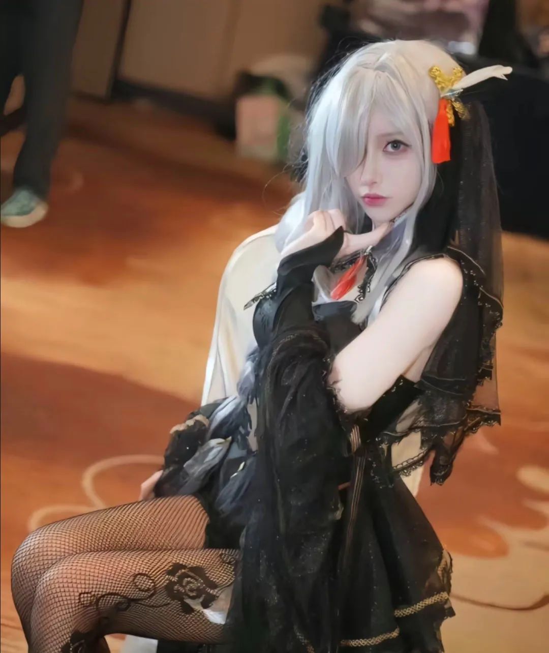 原神cos：雷神顶级制服！申鹤毛衣太成熟了！女仆神子让人狂喜！大草神新服装太美了！