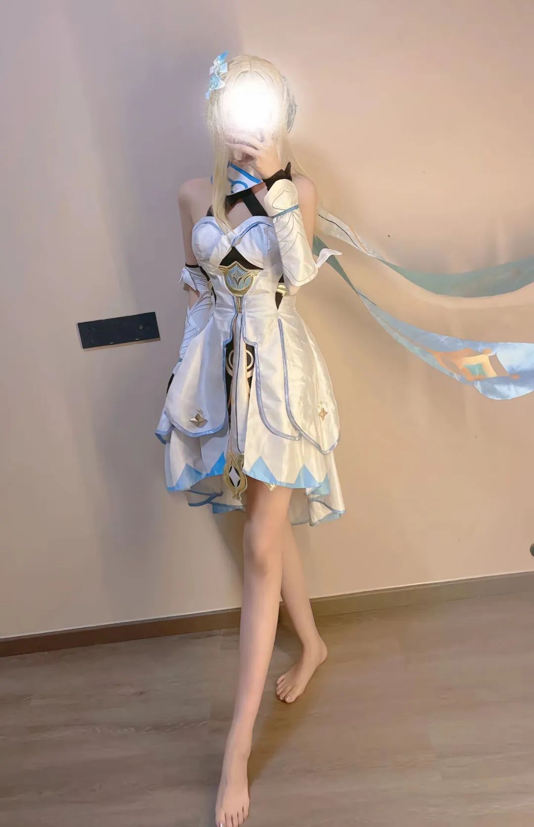 原神cos：睡衣雷神，泳装优菈太美了！白丝婚纱绫华！黑丝旗袍申鹤，单边白丝刻晴让人狂喜！