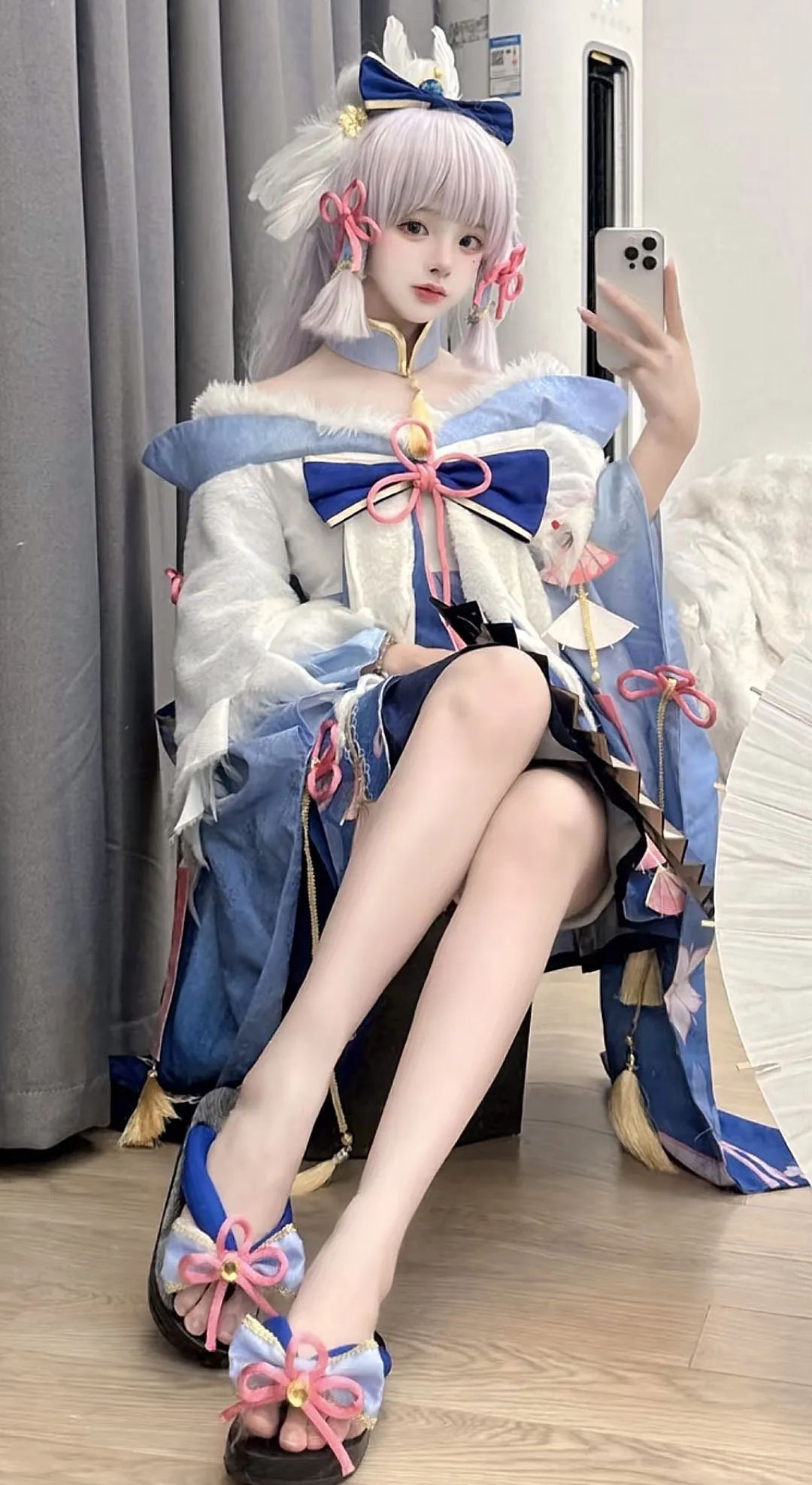 原神cos：黑丝+皮裤，制服神子太顶级了！包臀裙申鹤，婚纱绫华，旗袍甘雨，刻师傅嘟嘴太可爱了！
