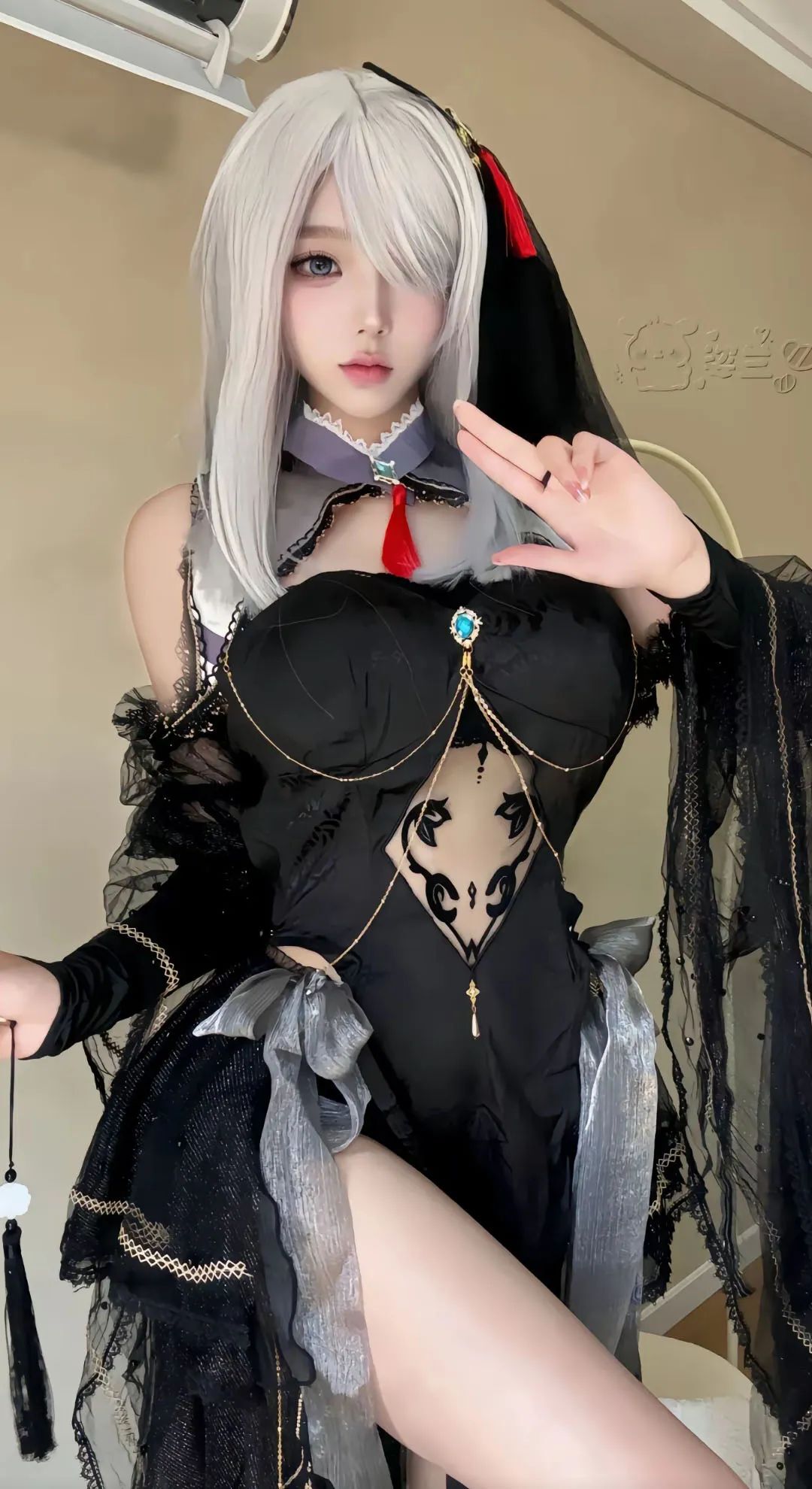 原神cos：黑丝+制服，雷神太御了！兔女郎甘雨，公主裙刻晴太俏皮了！JK绫华，黑丝纱裙申鹤美翻！