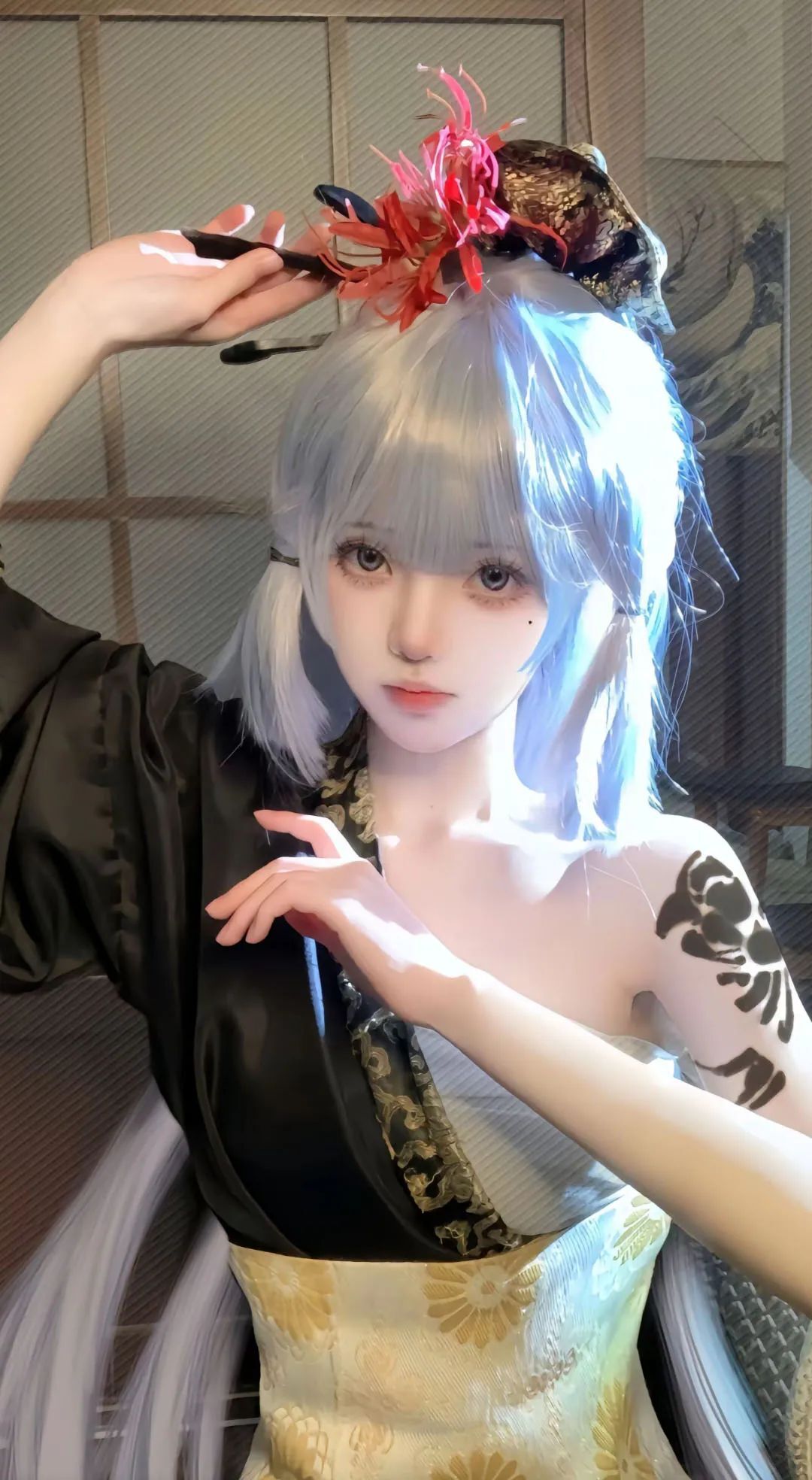 原神cos：裸足+纱裙，申鹤太成熟了！黑色和服绫华太帅气了！校服宵宫超可爱！黑丝女仆莫娜谁不爱？