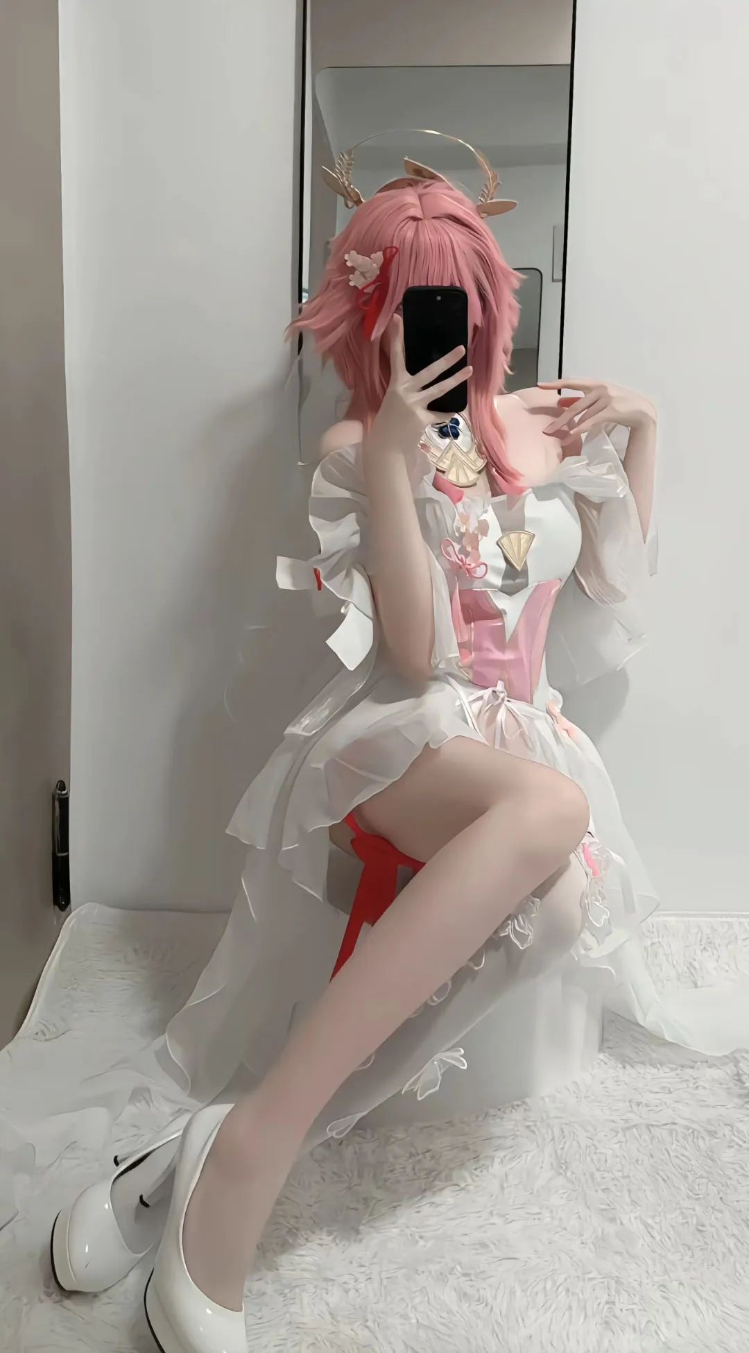 原神cos：黑丝+皮鞭，雷神化身搜查官！兔女郎甘雨太魅惑了！水手服绫华，单边白丝神子让人狂喜！