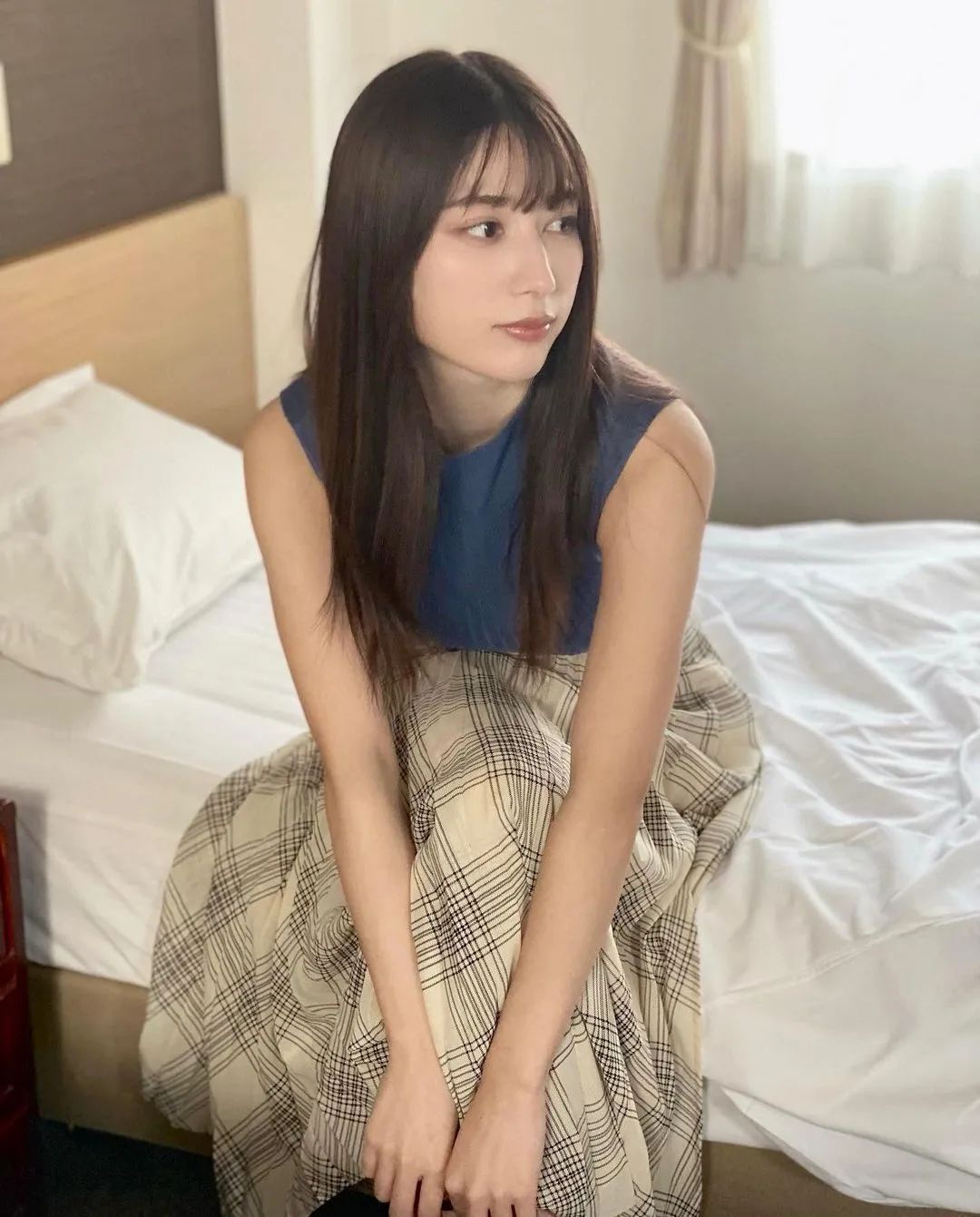 雪平莉左写真及INS图片集，日本模特赛车皇后