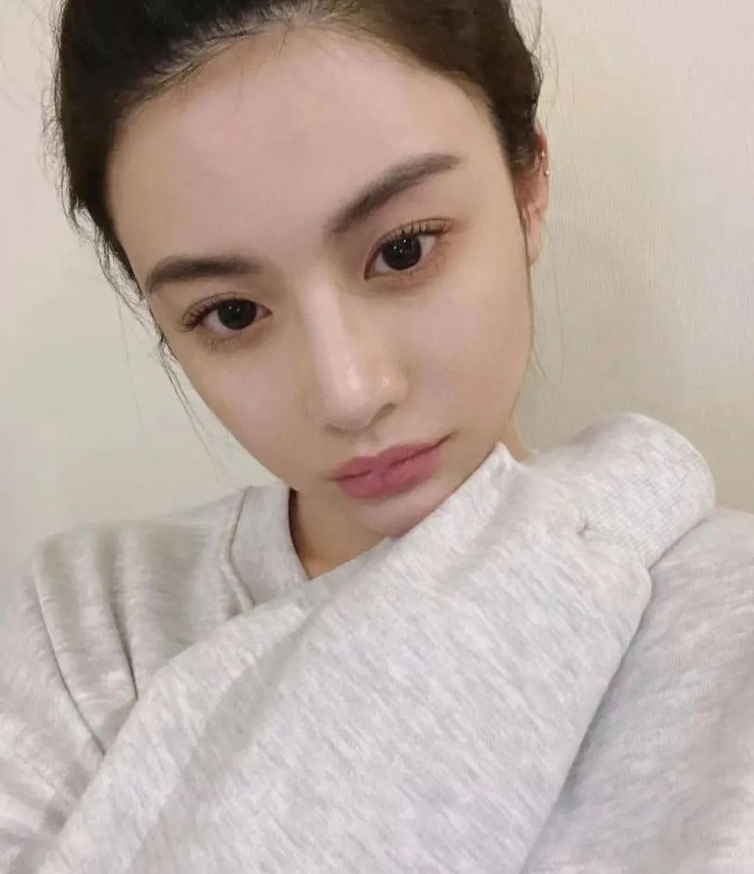 高允贞INS美图壁纸集，《还魂》主演