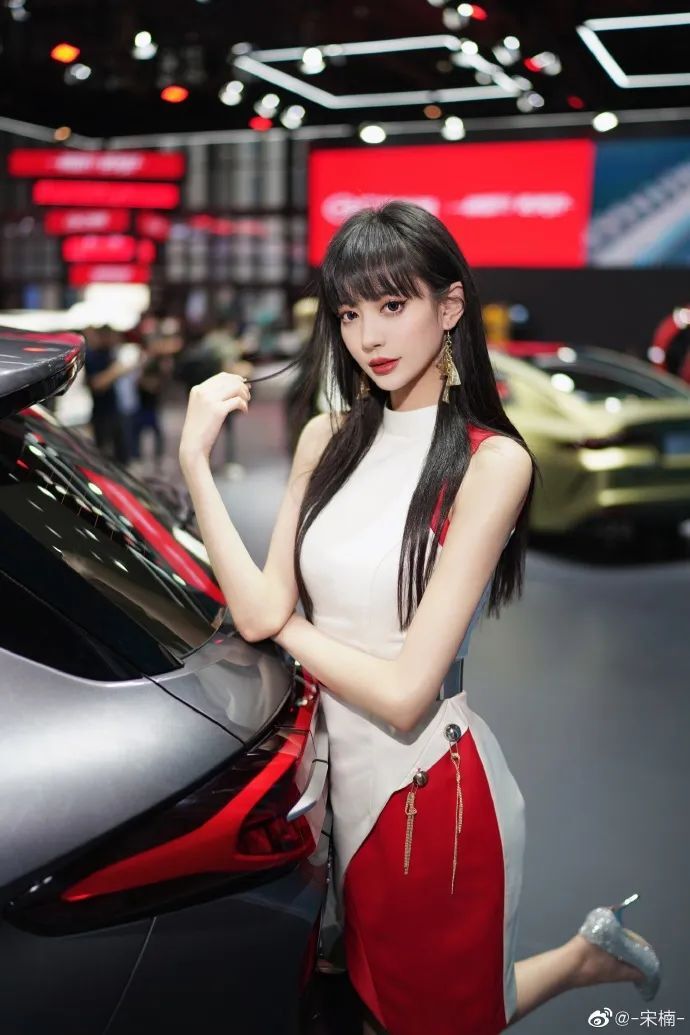 最美“车模”宋楠小姐姐，车模界颜值天花板