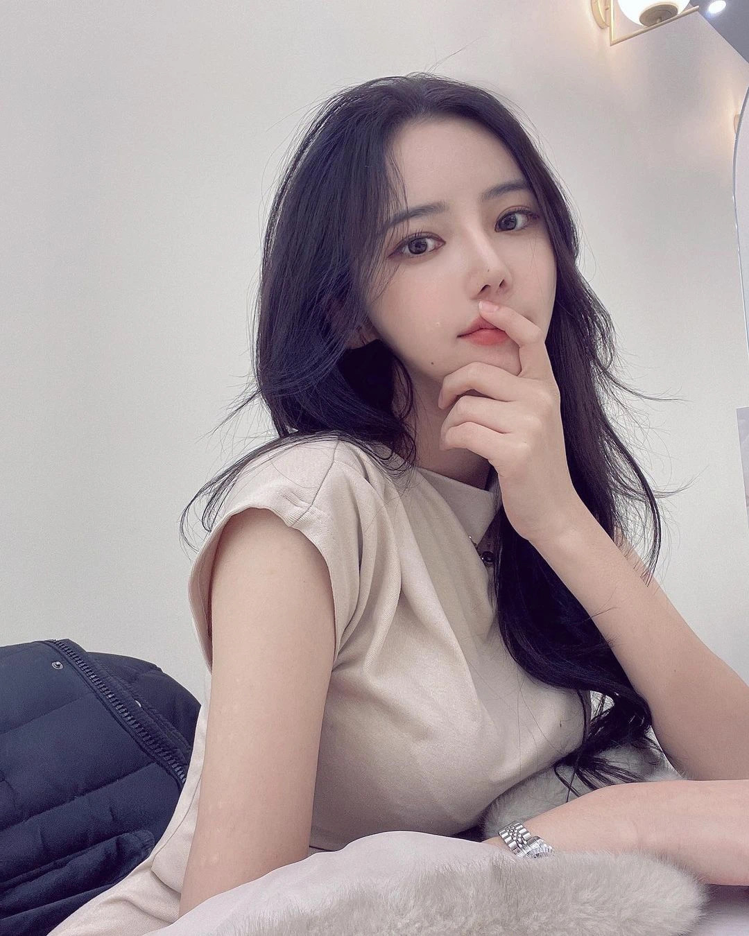 INS美女 | 韩国高颜值超欲健身模特，D杯+蜜桃臀！