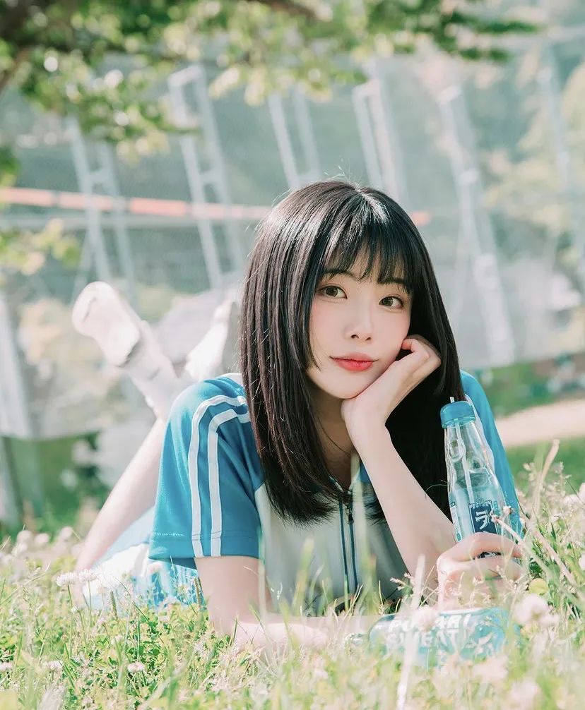 青春活力的模特写真，太美了！