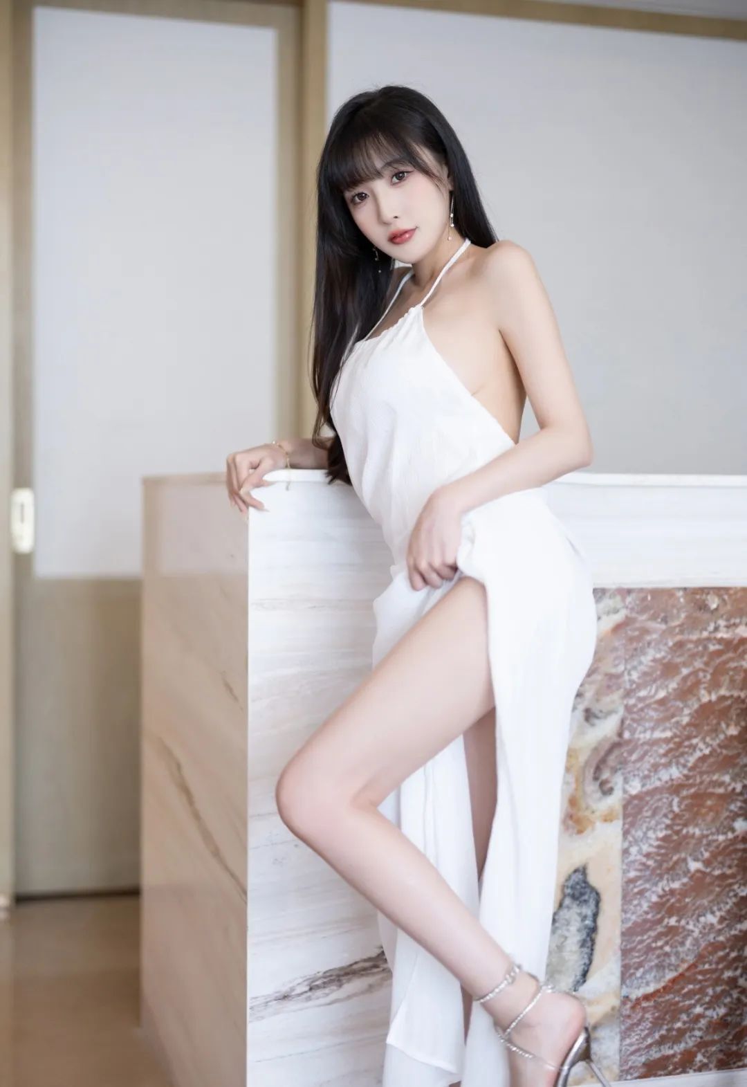 模特林星阑写真，摇曳身姿，白裙飘飘