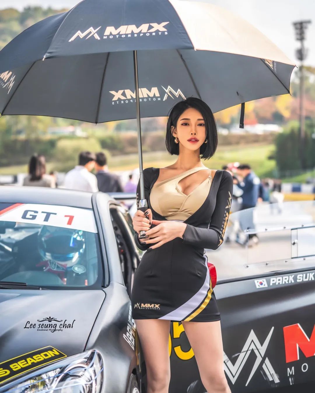 韩国车模 | 甜美长相大长腿，性感妖娆好身材！