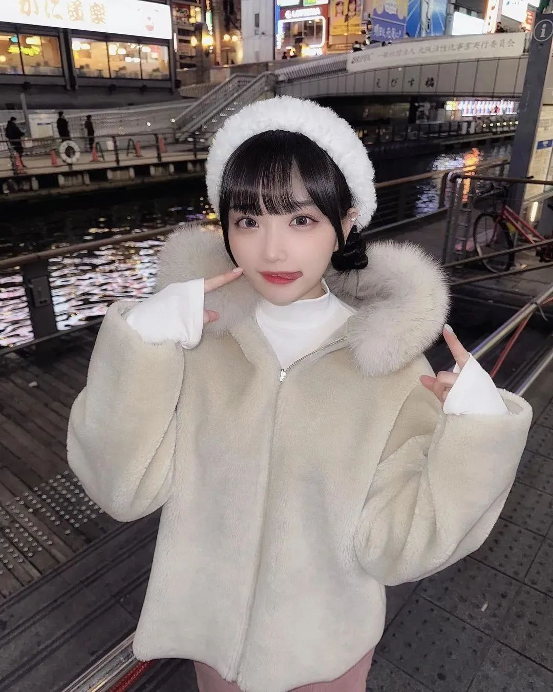 [仙女集]隔户杨柳弱袅袅，恰似十五女儿腰