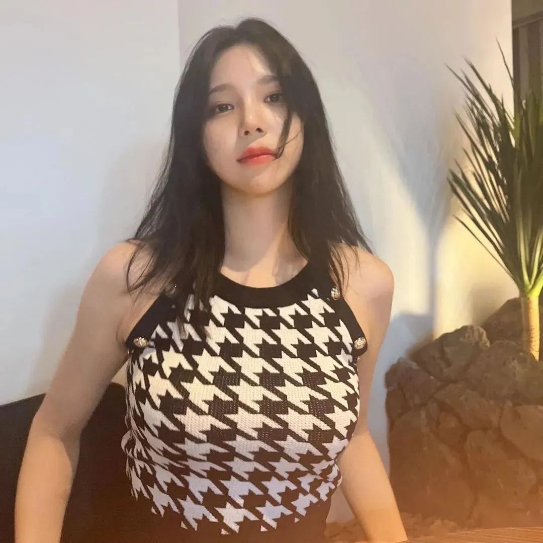 [仙女集]极致腰臀比，完美颜值让人着迷！
