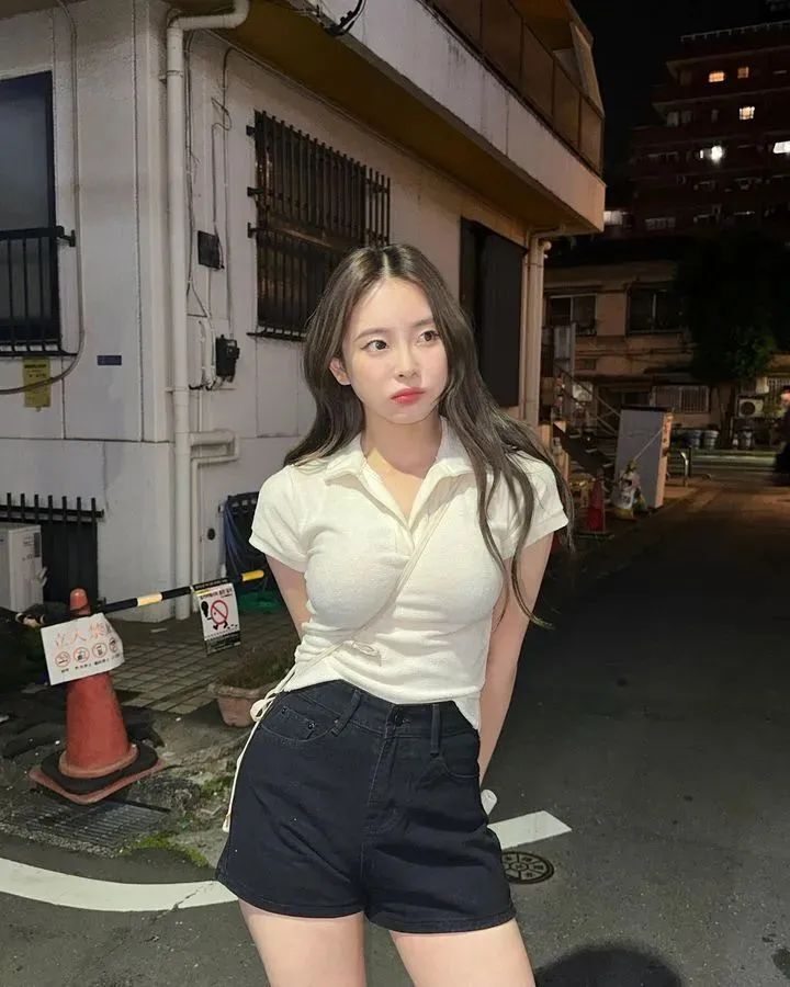 [仙女集]姑娘肌肤真似雪，粉滴才圆未破瓜
