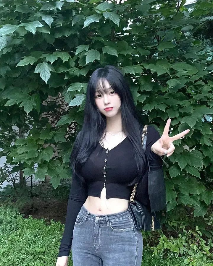 [仙女集]身材修长又有曲线，让人想起玲珑之美