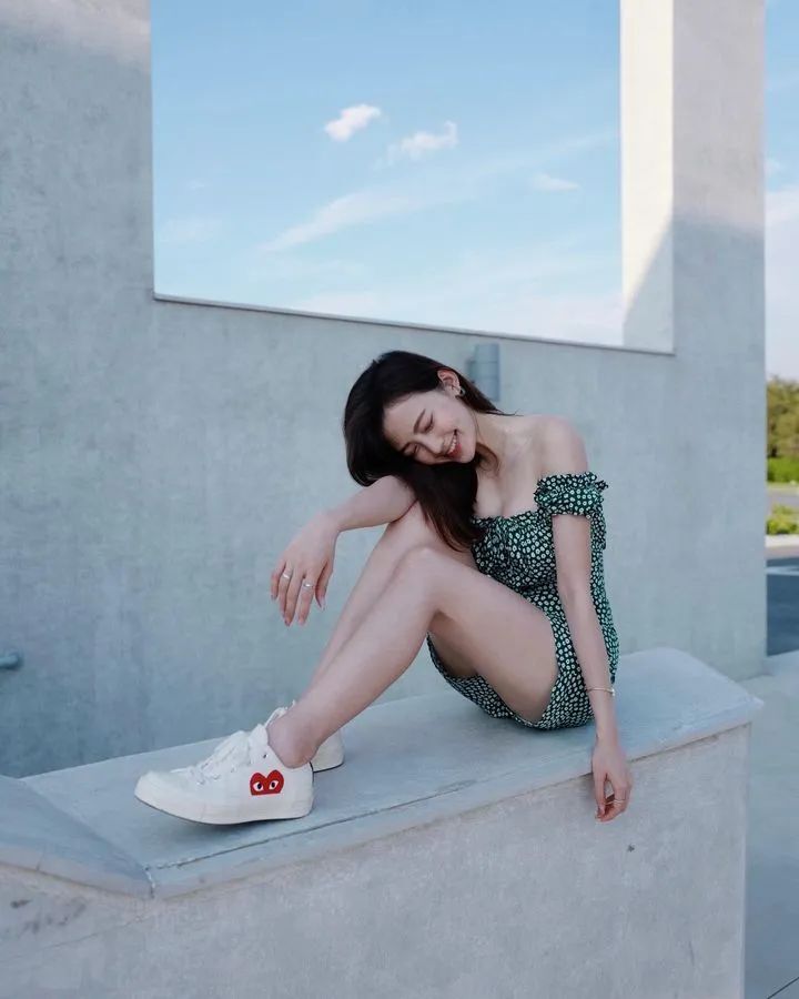 [仙女集]台妹倾国两相欢，常得君王带笑看