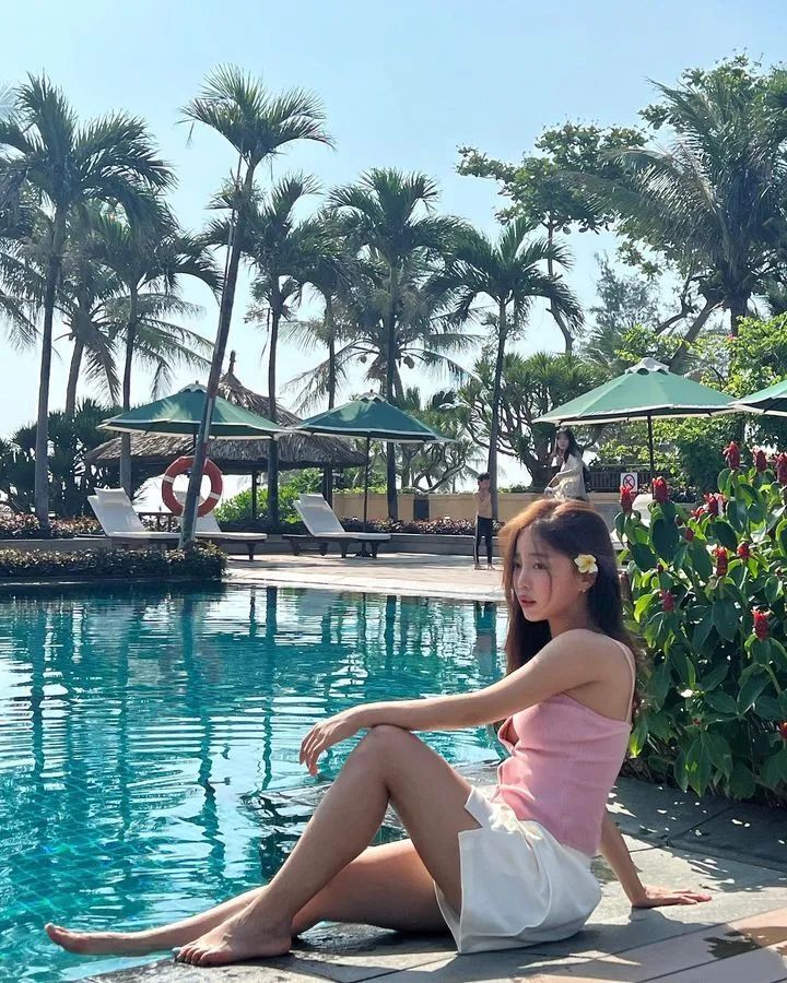 [仙女集]那少女十七八岁年纪，一双大眼黑溜溜