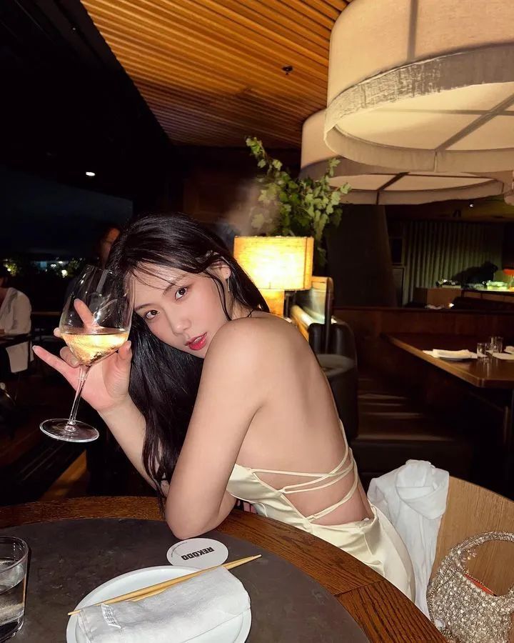 [仙女集]绝美の脸，丰富の身材！