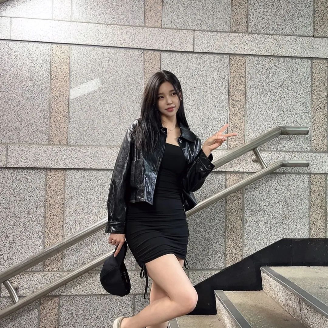 [仙女集]她还是那么喜欢秀腿！！