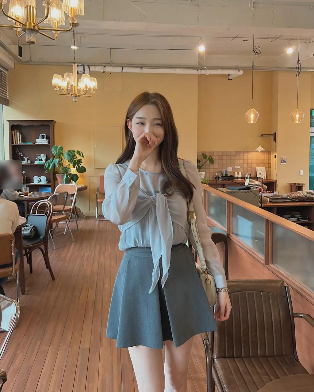 短裙邻家淑女