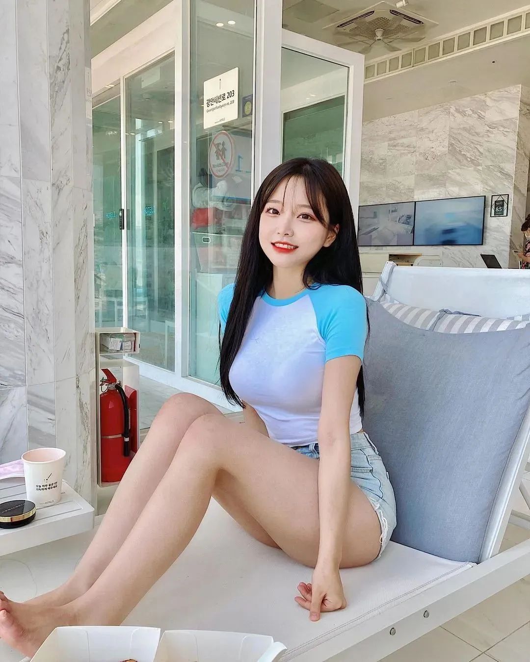 美女壁纸丨朴敏静，甜美可人的“萌系”女神