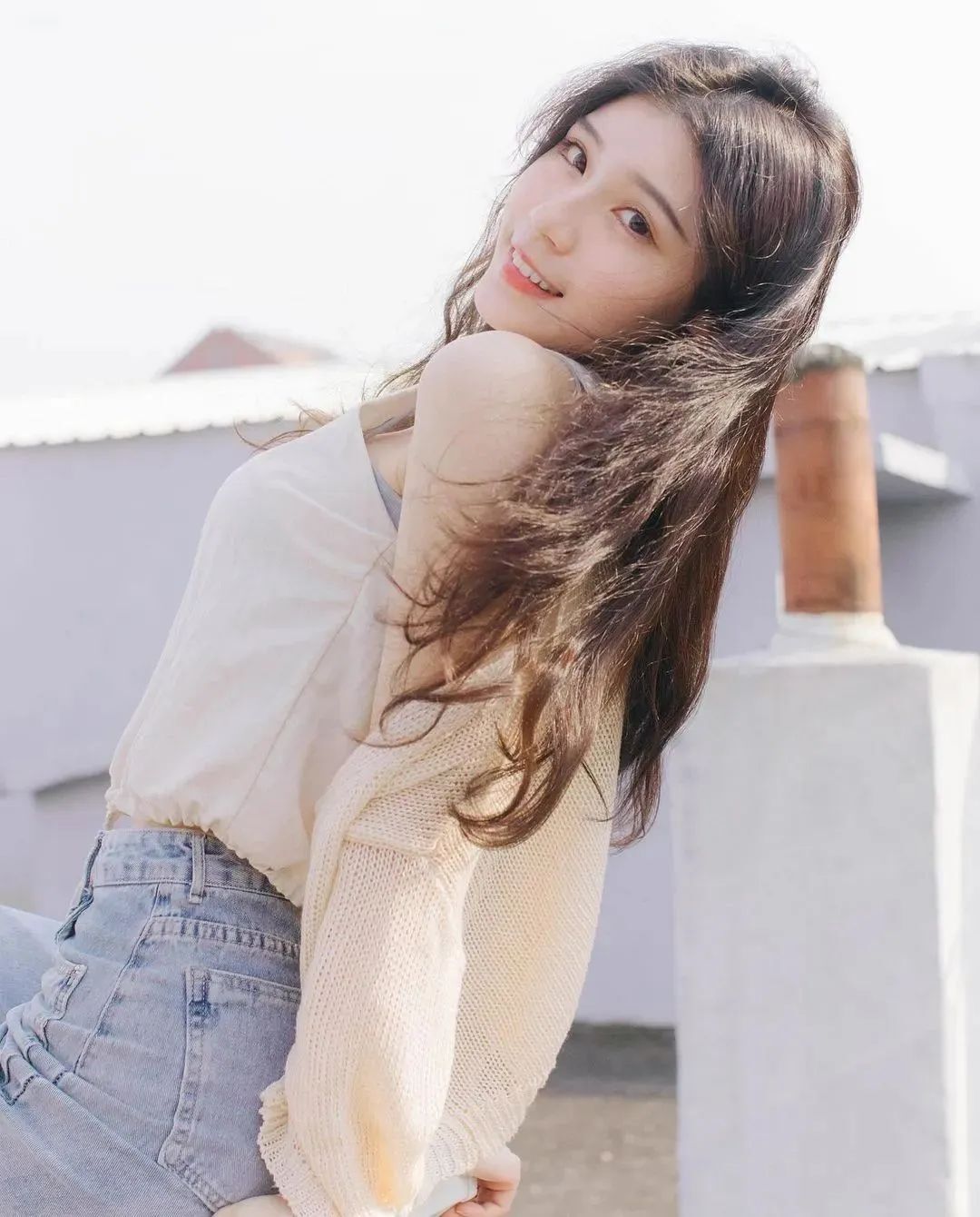 沁柔，清新甜美的“治愈系”女神