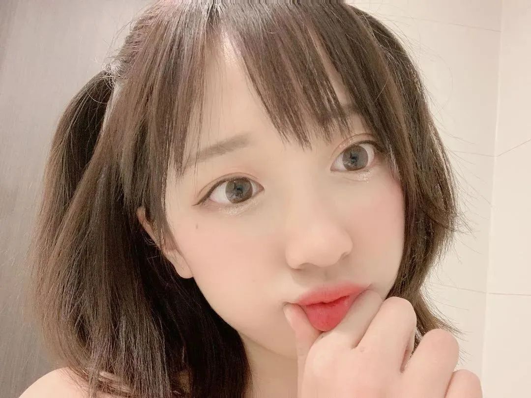 Yami，长相清纯可爱、身材好到犯规的电竞女神