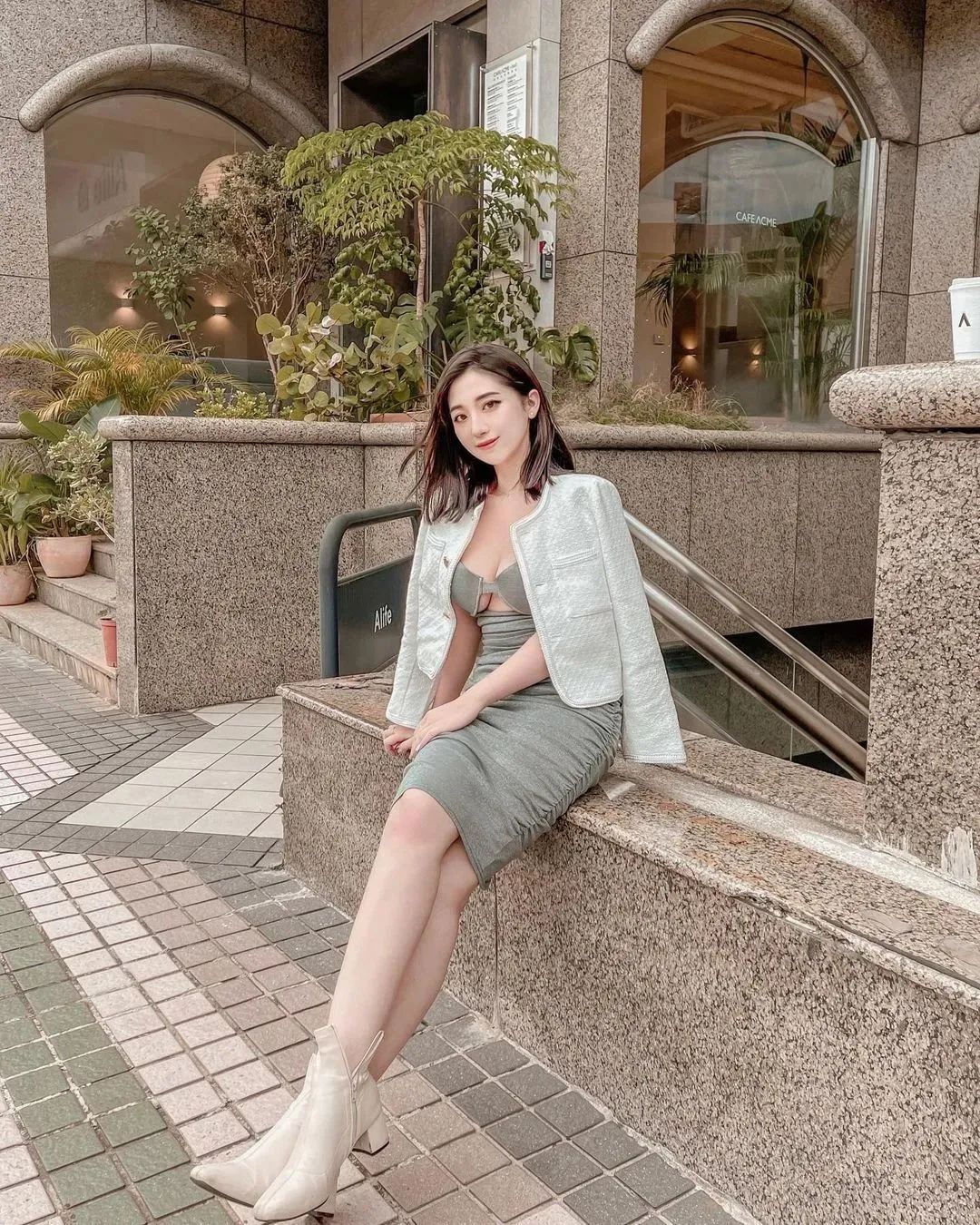 何蓁，清新脱俗的气质女神