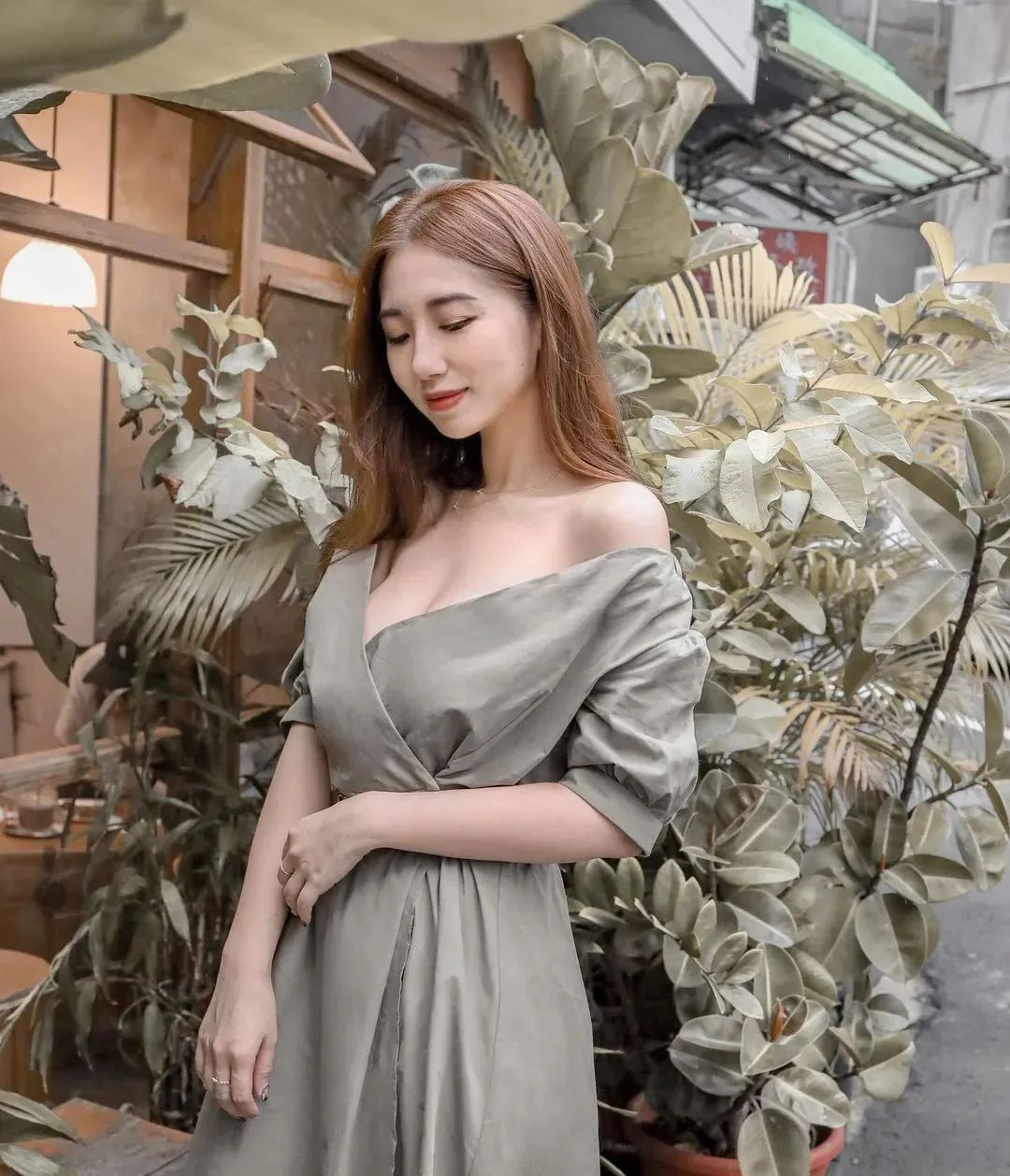 何蓁，清新脱俗的气质女神