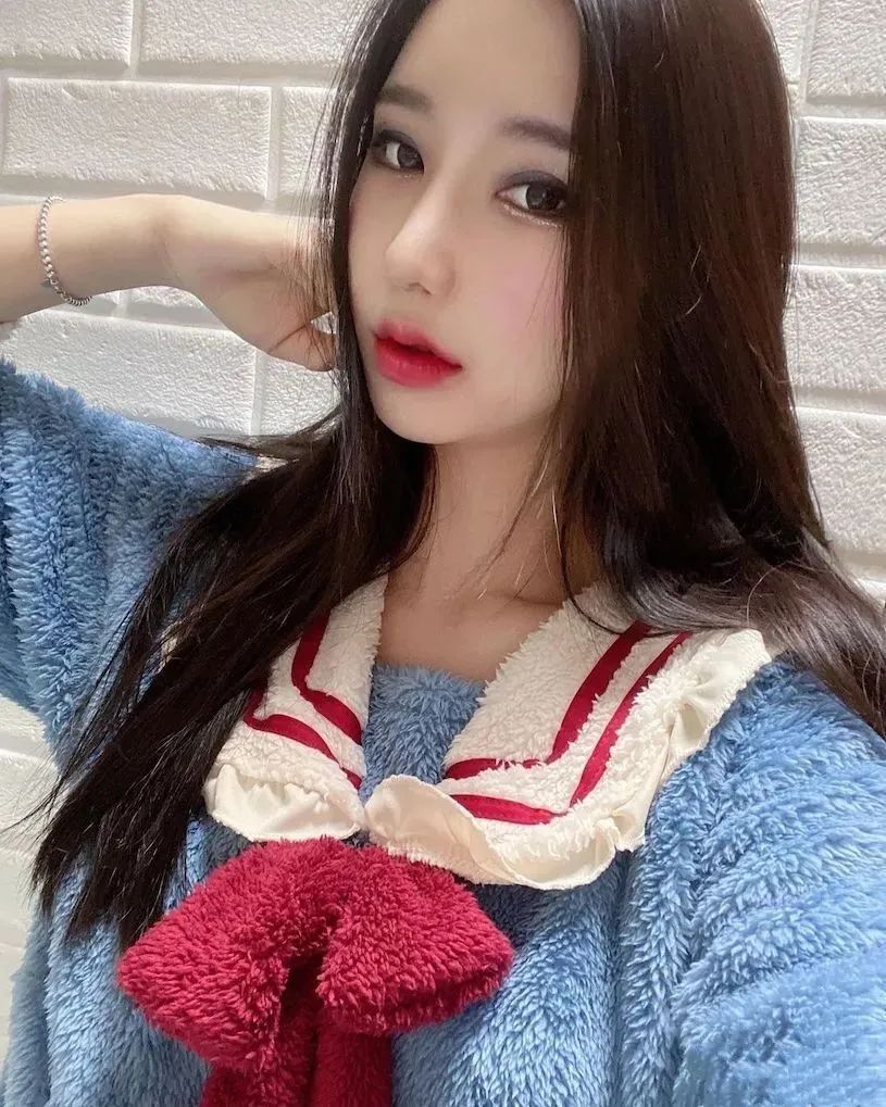 韩国网红Mallan，甜美迷人的瑜伽女神