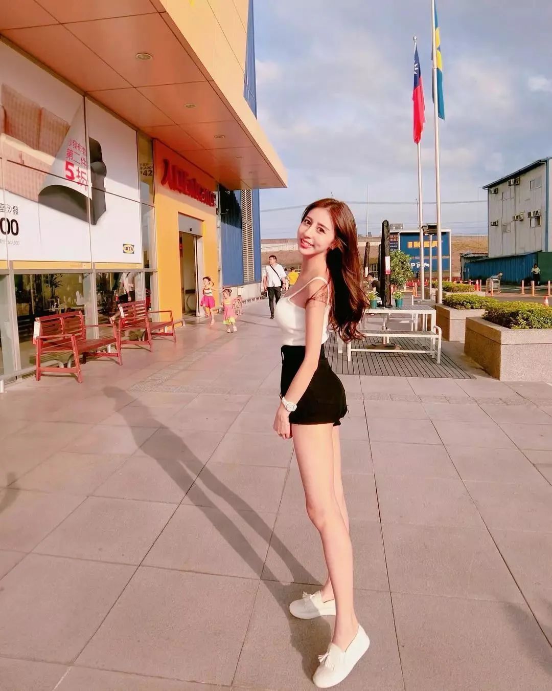 台湾最美空姐瑞塔儿，气质出众的甜美女神