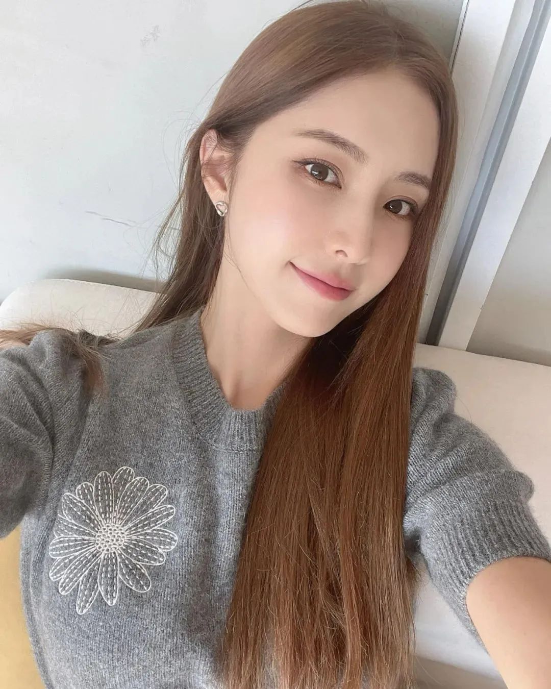 韩国网红2ppi，甜美又性感的美妆博主