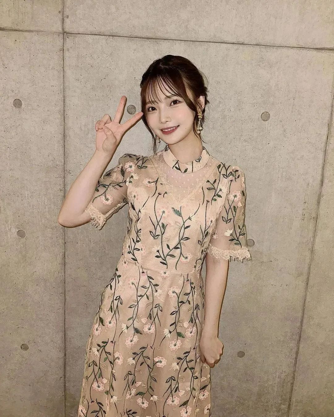 日本网红新谷姬加，甜美可爱、颜值狂飙的美女模特