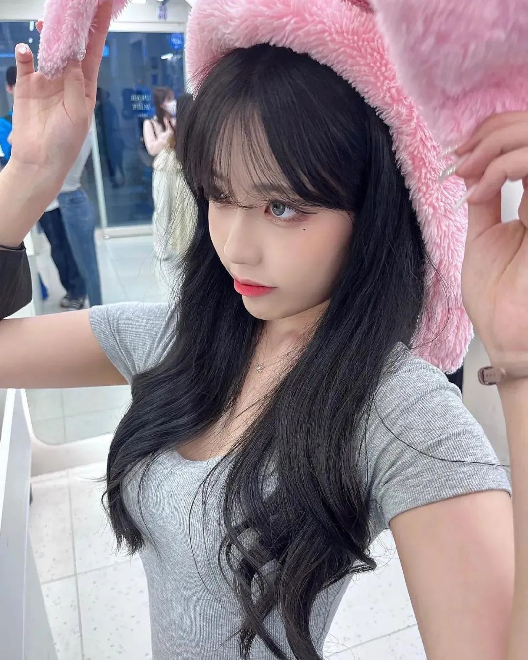 韩国网红李智秀，甜美性感的美女主播