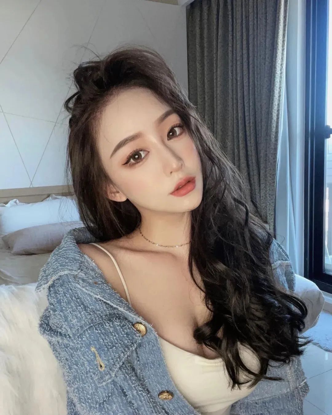 台湾网红Yami，甜美指数爆表的高冷系女神