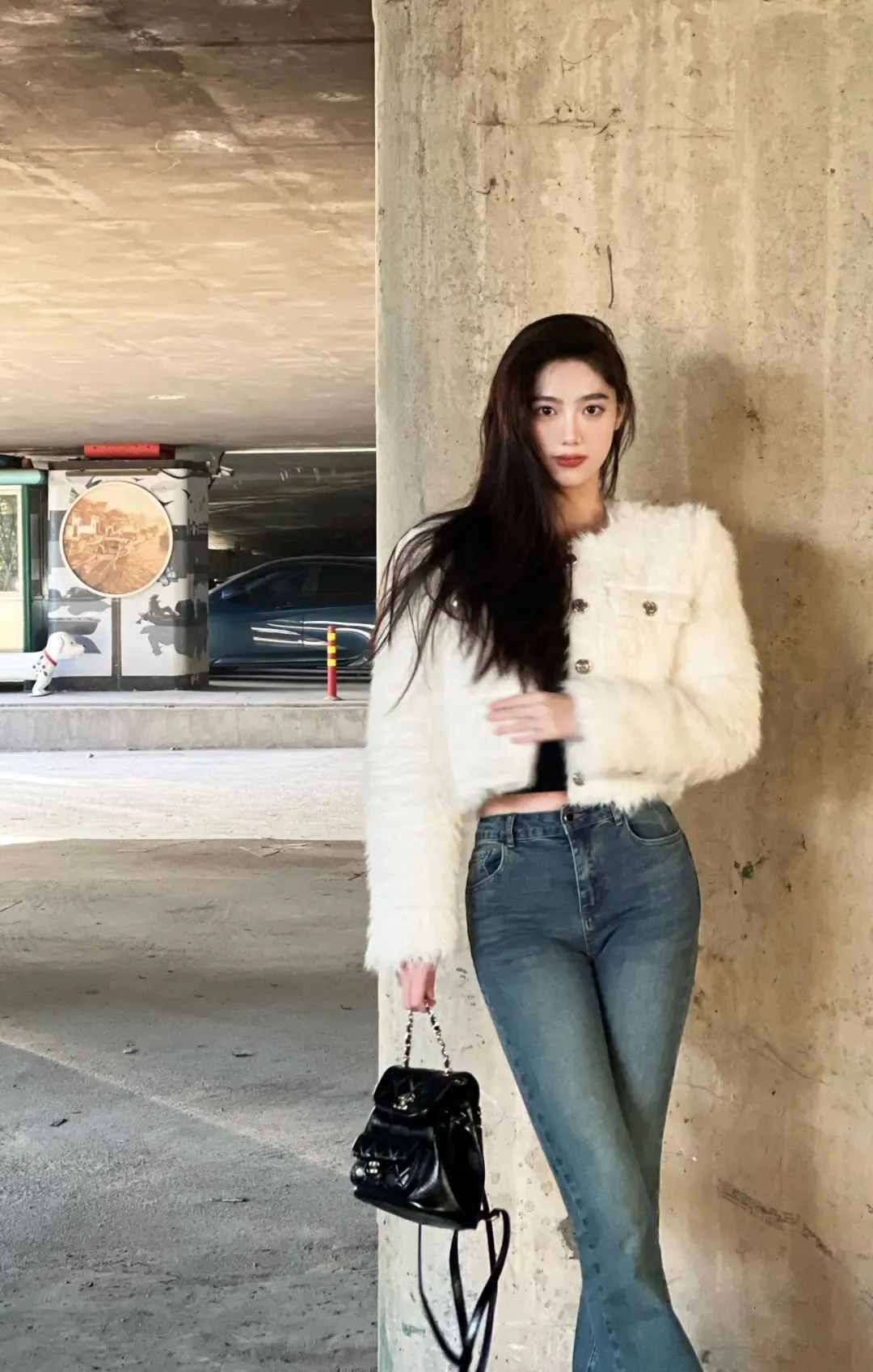 国产网红乐彤儿，可盐可甜的御姐范女神