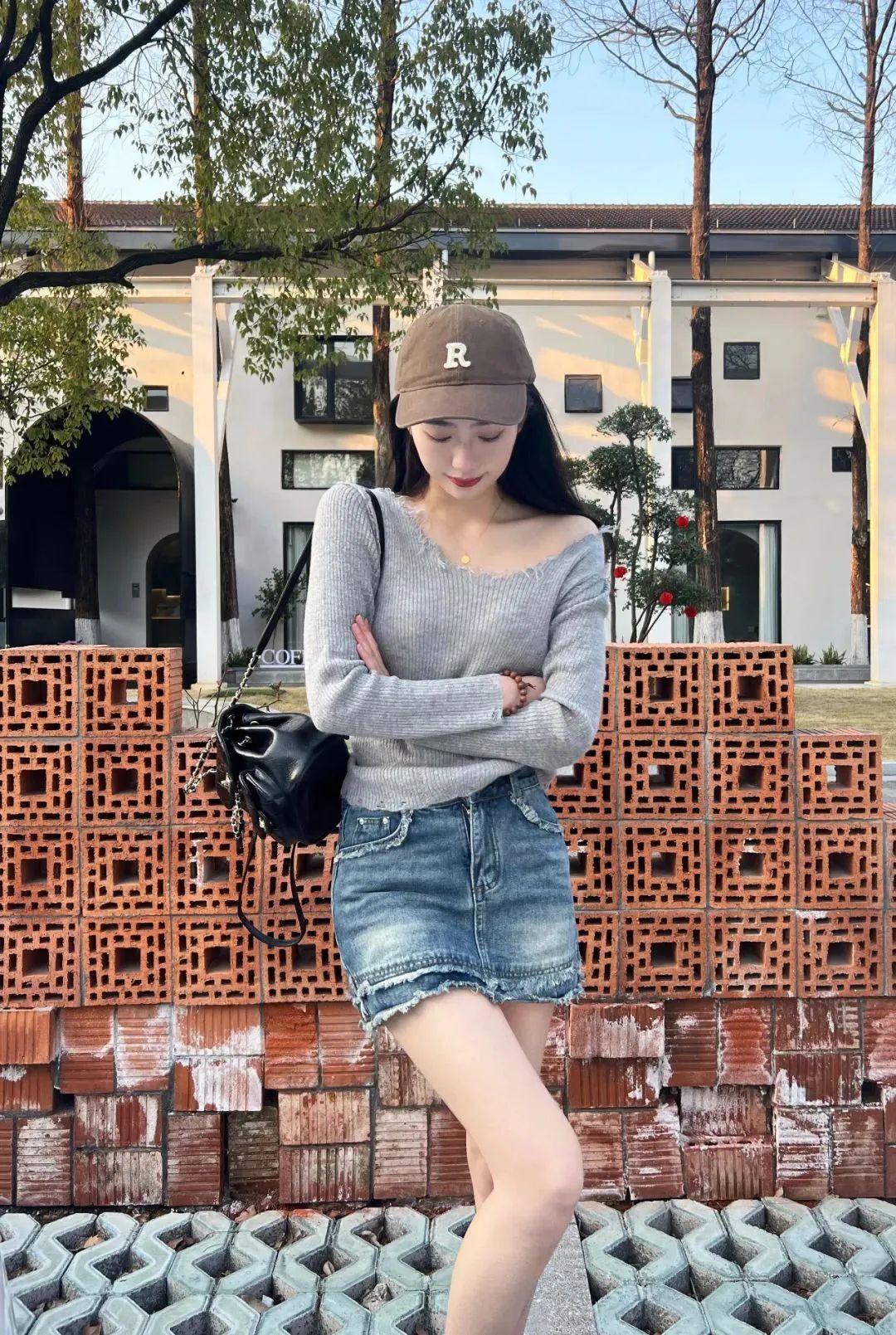 国产网红乐彤儿，可盐可甜的御姐范女神