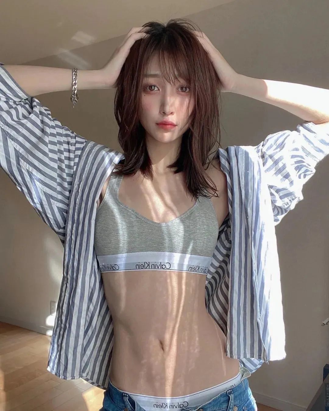 日本网红Minami，拥有“漫画身材”和仙女般容颜的气质女神