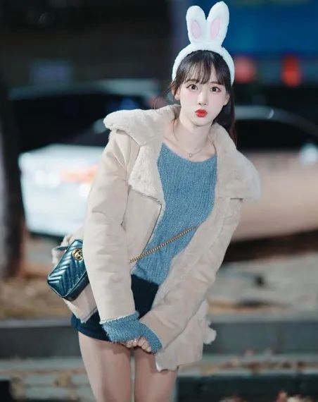 韩国网红金汉娜，长相甜美迷人的啦啦队女神