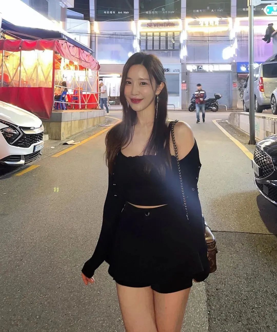 韩国网红 | 甜美又性感的御姐范女神