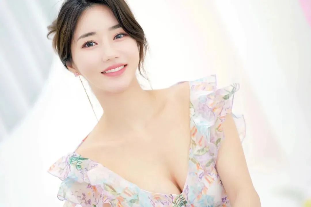 韩国网红 | 林率雅，甜美又性感的顶级美女模特